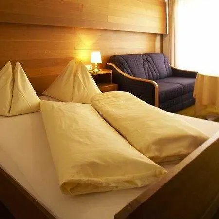 Hotel Goldener Loewe St. Johann in Tirol